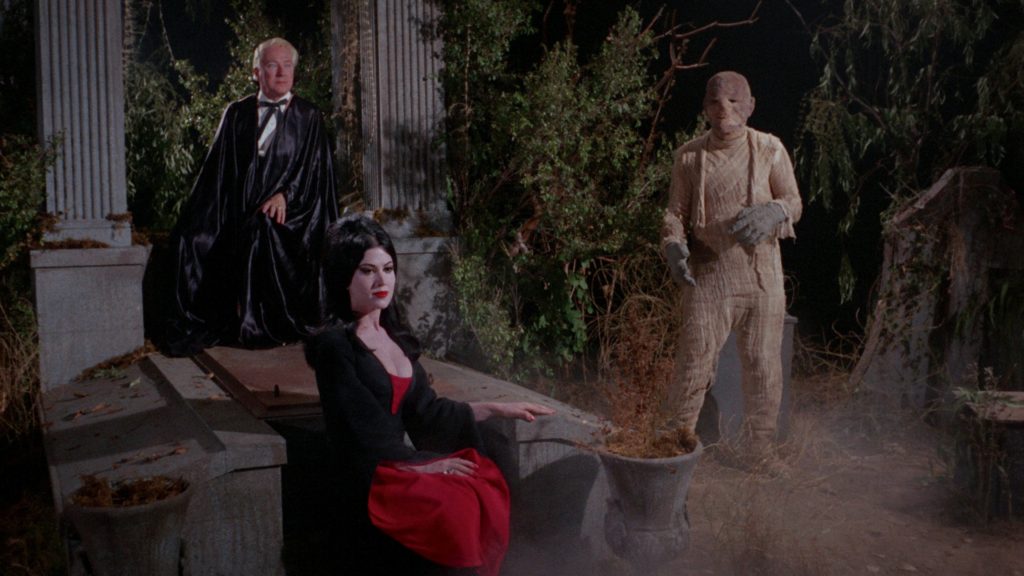 史上サイテー映画『死霊の盆踊り』『プラン9…』が衝撃の極音上映  